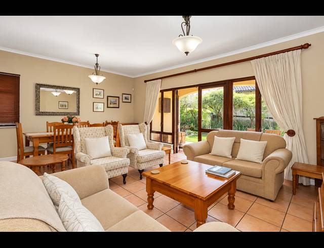 2 BEDROOM TOWNHOUSE FOR SALE IN WATERFALL